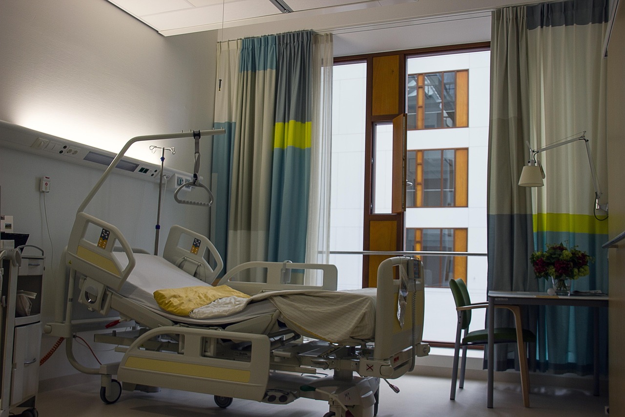 Concern, hopital, room — Buying Instagram Followers: Myths vs. Reality