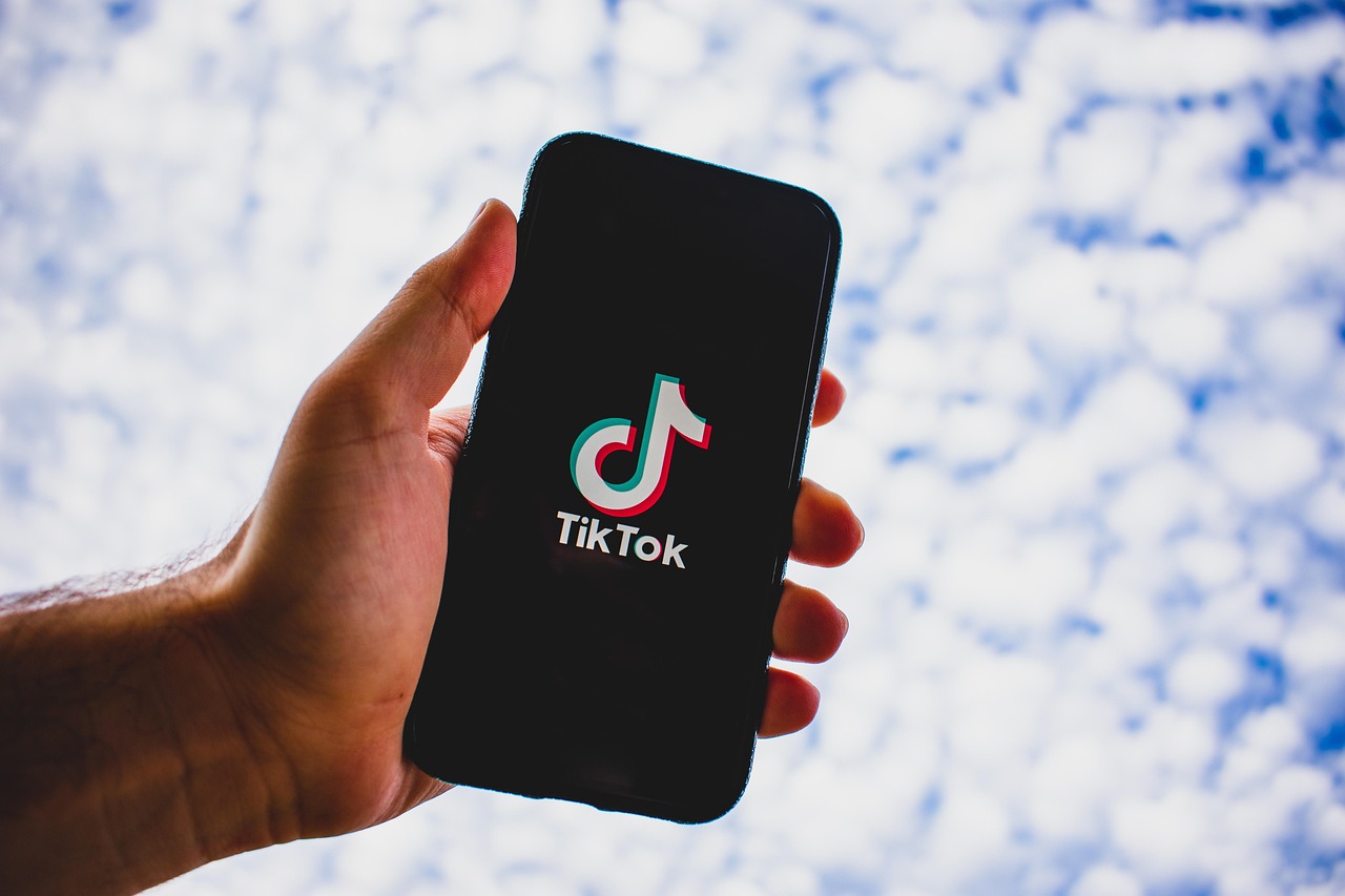 Tiktok, social media, app — Expert Tips on Increasing Instagram Engagement by Buying Likes